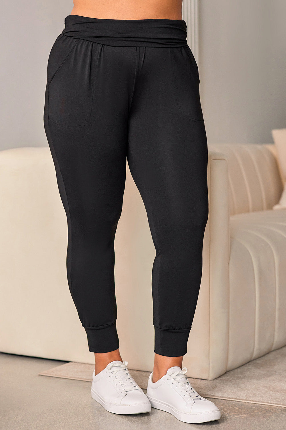 Black Plus Size High Waist Pocketed Skinny Pants - Eloy Royal