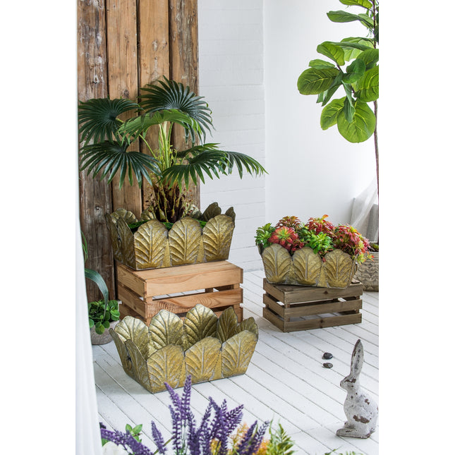 Set of 3 Metal Planter Distressed, L:22x16.7x8.3' M:21x16.5x7.3' S:18x13.5x7'