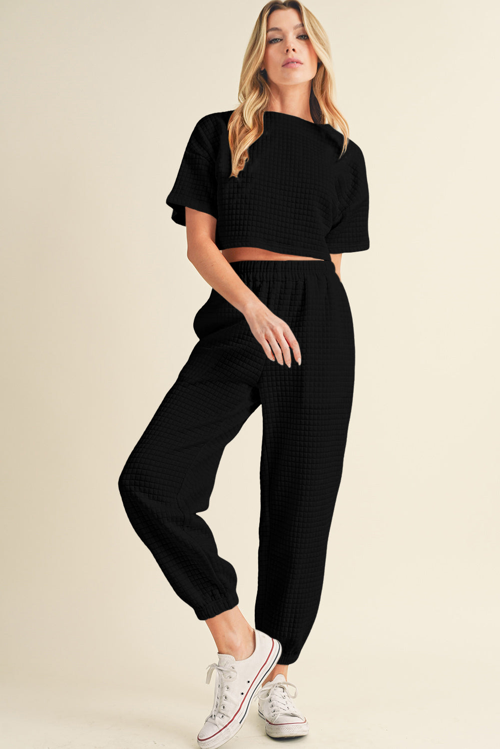 Black Textured Cropped Tee and Jogger Pants Set - Eloy Royal