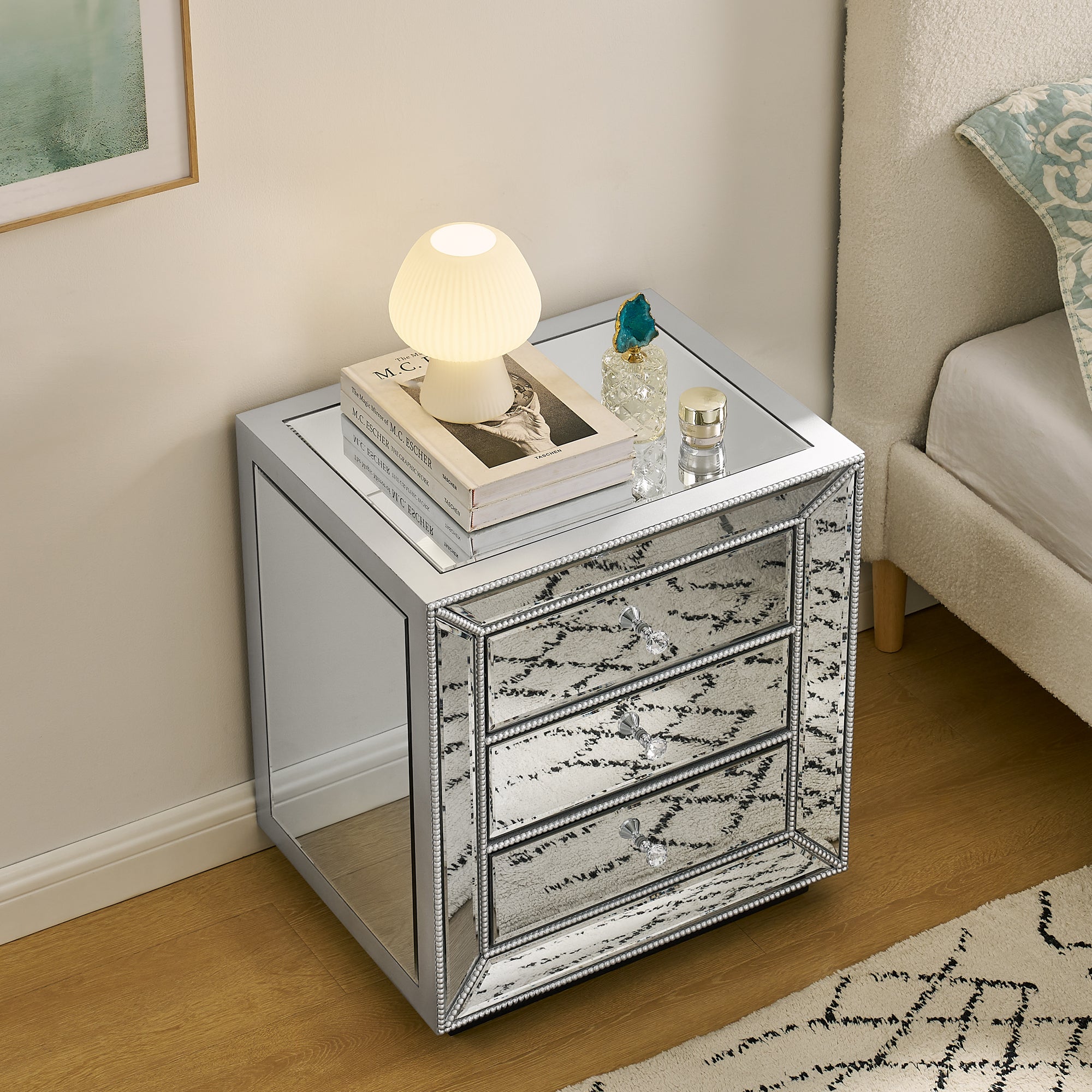 Three drawer cabinet with bead mirror finish