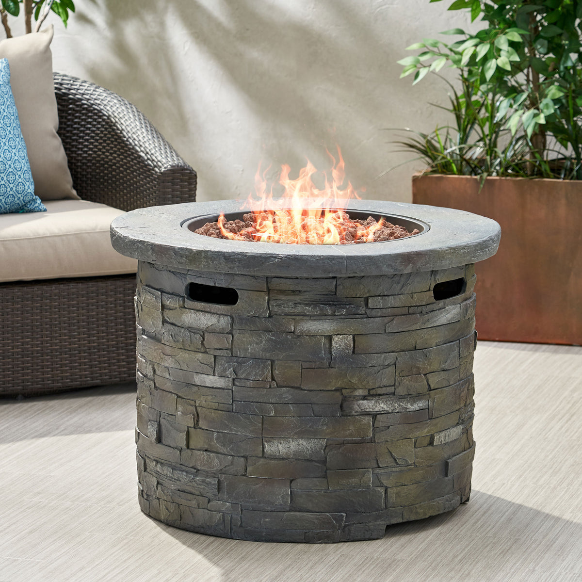 Outdoor 33' Lightweight Concrete Round Propane Fire Pit -  40,000 BTU, Natural Stone (Tank Inside)