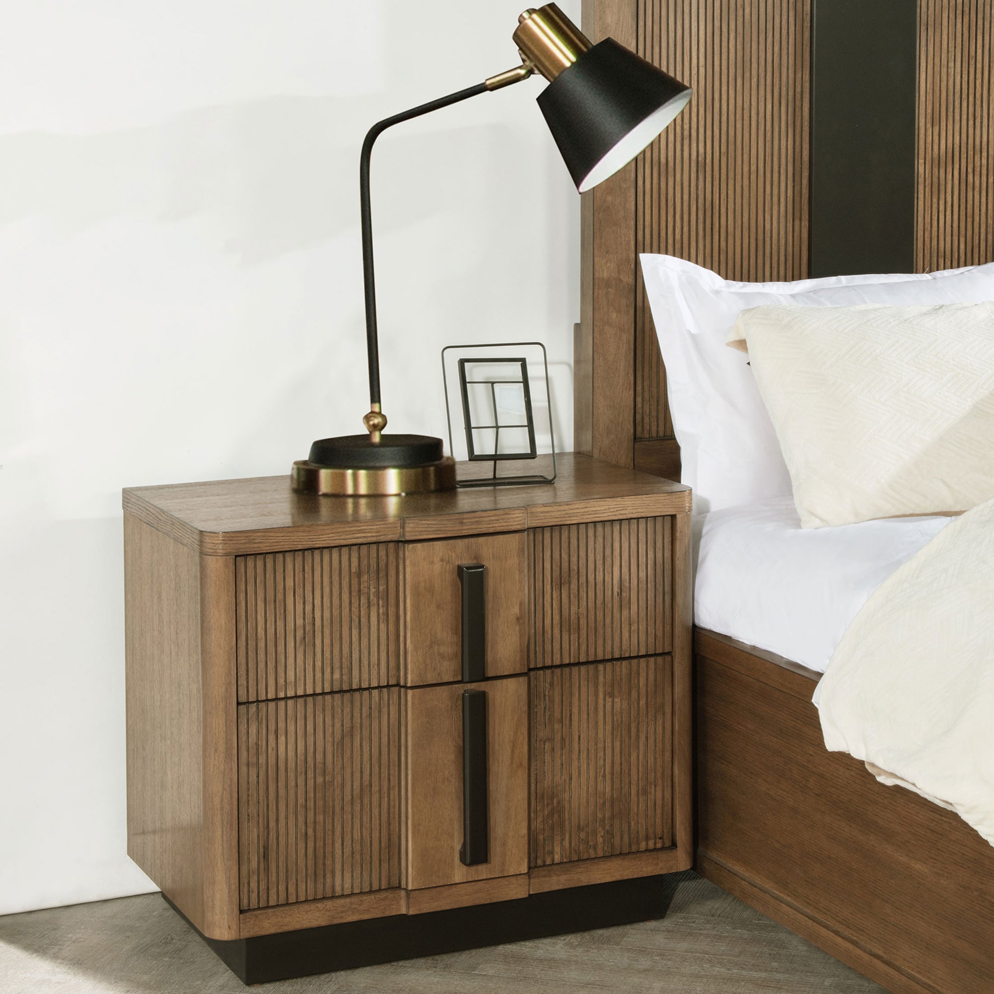 Moraga Ash Brown 2-drawer Nightstand Bedside Table