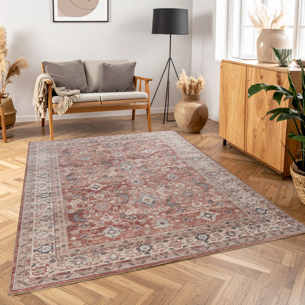 Majestic GC_RYL1005 Red 5 ft. 3 in. x 7 ft. 3 in. Area Rug