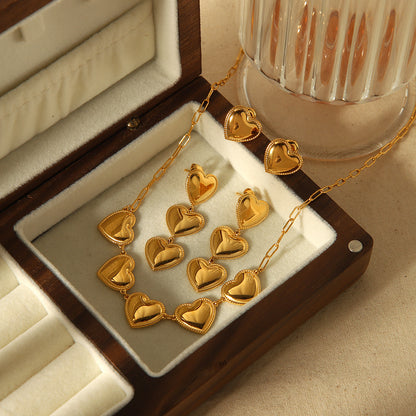 Eardrops Love Heart Titanium Steel Ear Studs 18K Gold Does Not Fade