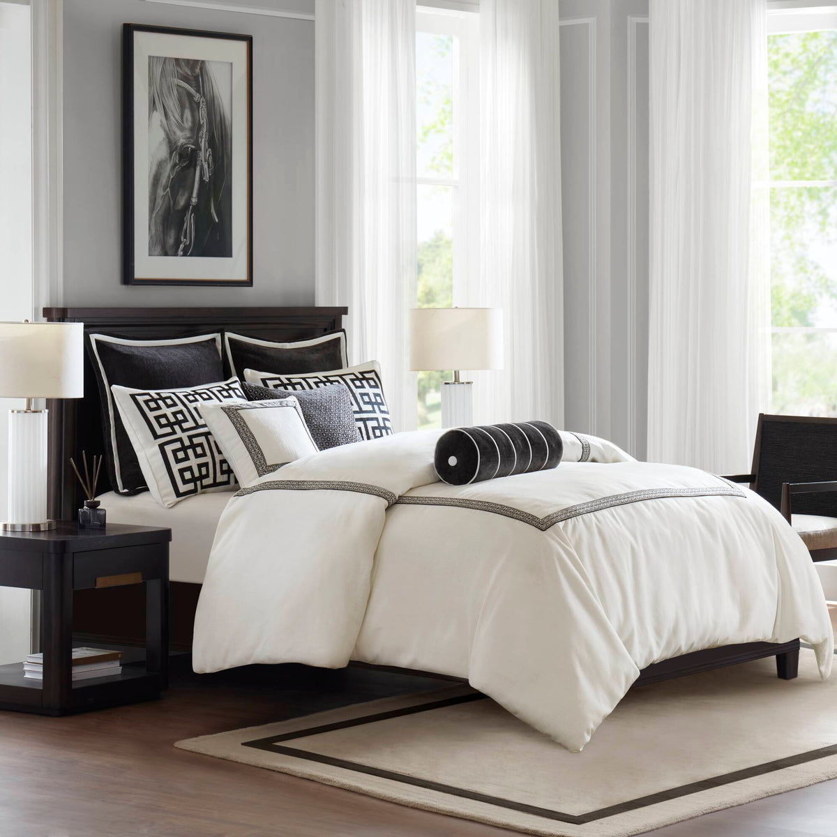 8 PCS Queen Embroidery Oversized Duvet Style Comforter Set Black/White