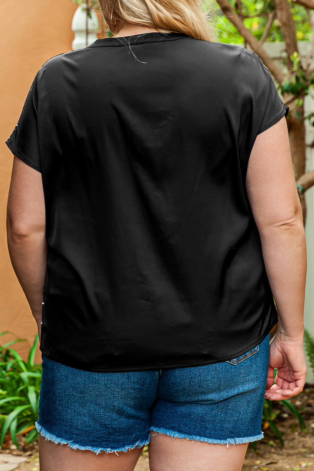 Wholesale Black Plus Size Sequined V Neck Tee - Eloy Royal