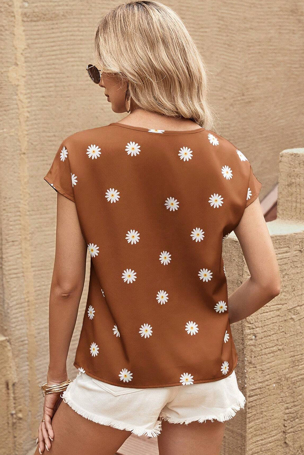 Chestnut Summer Daisy Print Batwing Sleeve Blouse - Eloy Royal