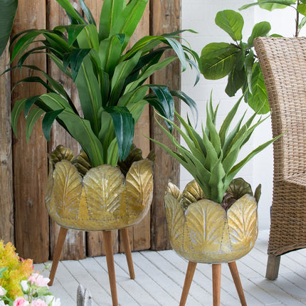 Set of 2 Metal Planter With Wood Legs Stand, L:D18.5x23.5' S:D15.7x20'