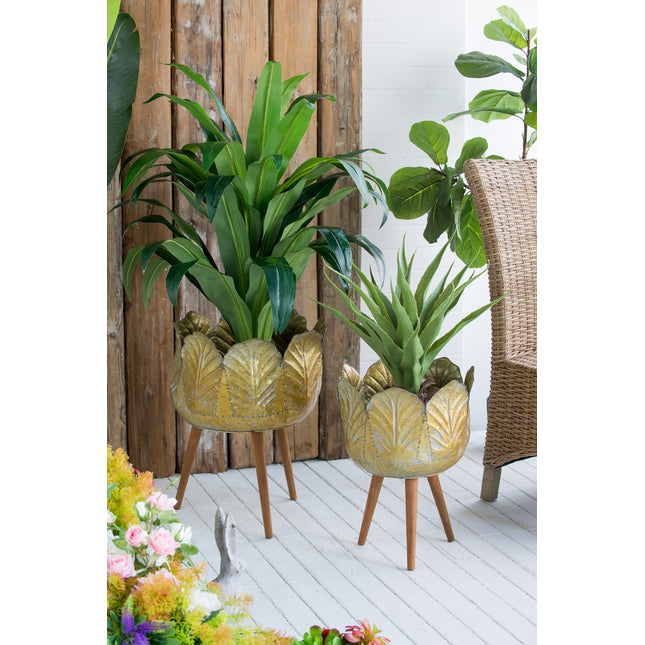 Set of 2 Metal Planter With Wood Legs Stand, L:D18.5x23.5' S:D15.7x20'