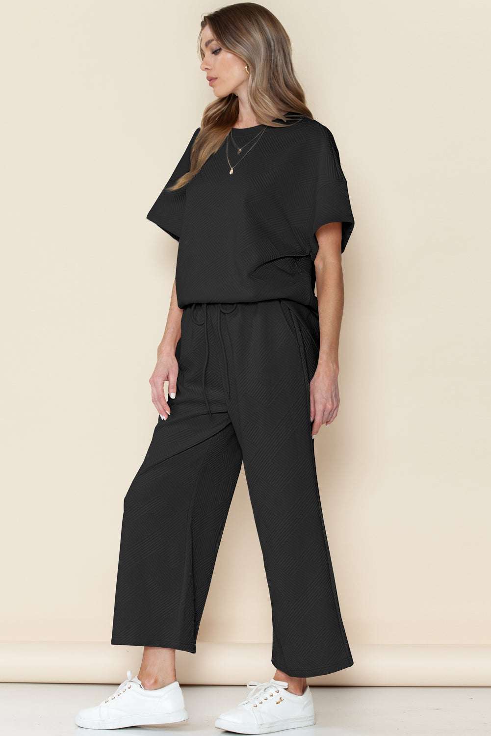 Black Textured Loose Fit T Shirt and Drawstring Pants Set - Eloy Royal