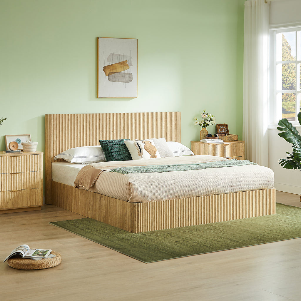 King Size Lift Up Storage Bed Frame, Wooden corrugated curved lines, Hydraulic Storage/No Box Spring Needed, Oak.