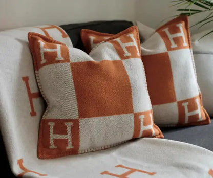 Luxury H Blanket - Eloy Royal