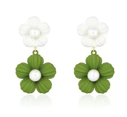 White Flower Summer Earrings Asymmetric Eardrops