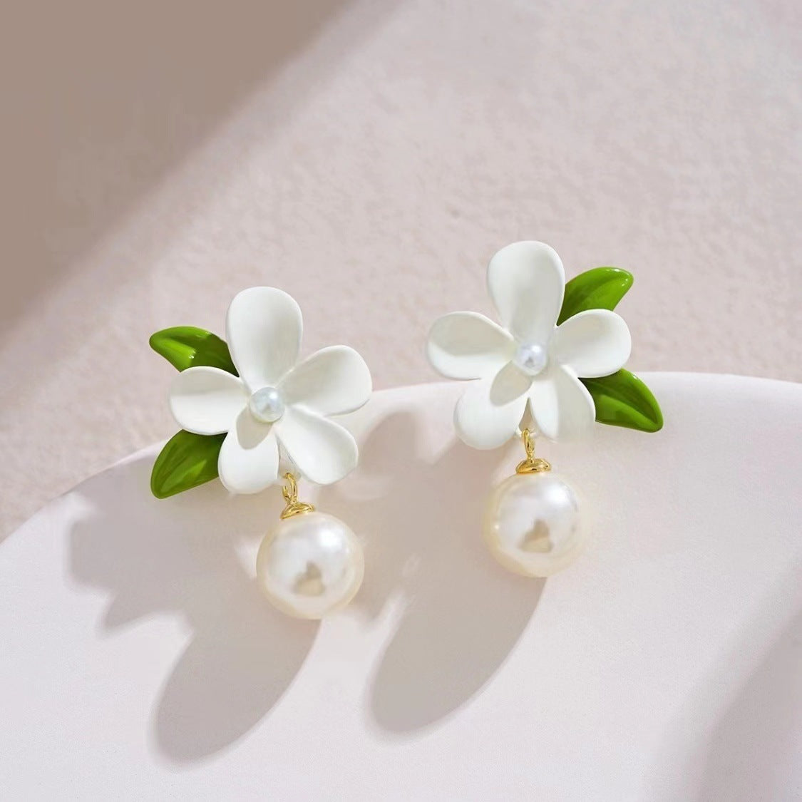 White Flower Summer Earrings Asymmetric Eardrops