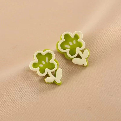 White Flower Summer Earrings Asymmetric Eardrops