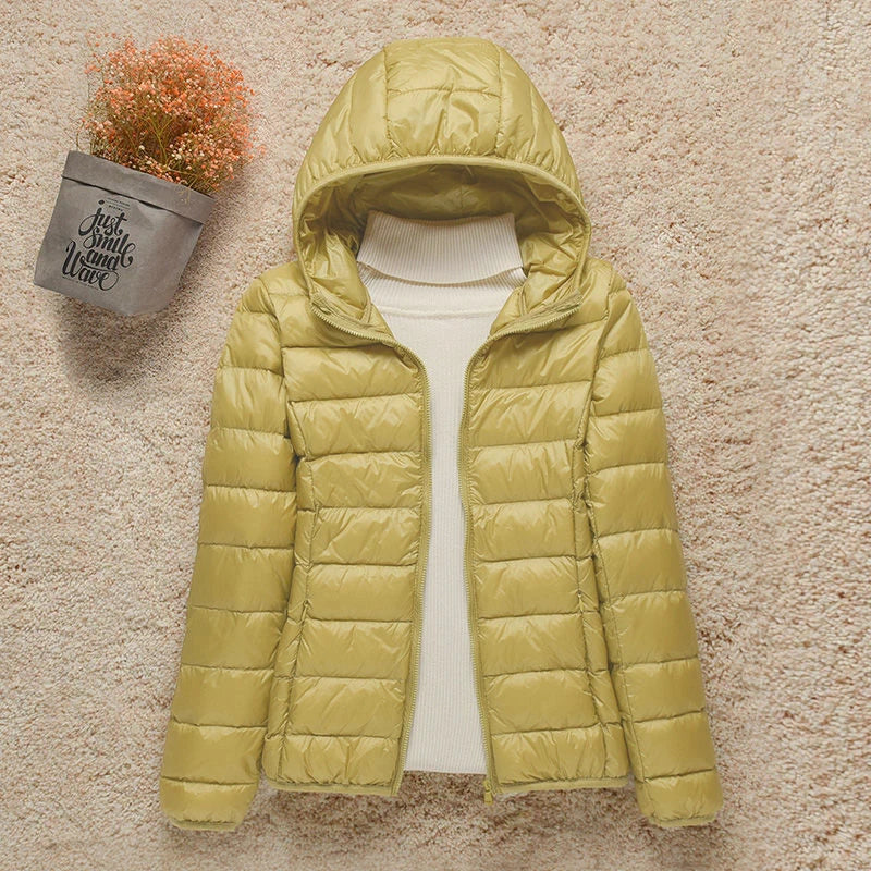 New Fashion Female Cold Jacket Women Winter Light White Duck Down Jacket Slim Puffer Jacket Portable Windproof Down Coat