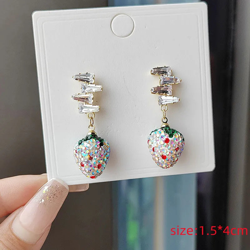 Colorful Stereo Simulation Strawberry Dangle Earring Shiny Zircon Fruit Drop Earring Female Lovely Sweet Girl for Women Jewelry