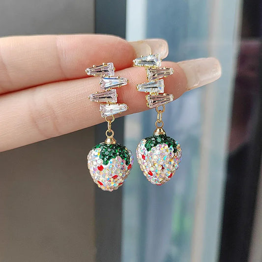 Colorful Stereo Simulation Strawberry Dangle Earring Shiny Zircon Fruit Drop Earring Female Lovely Sweet Girl for Women Jewelry