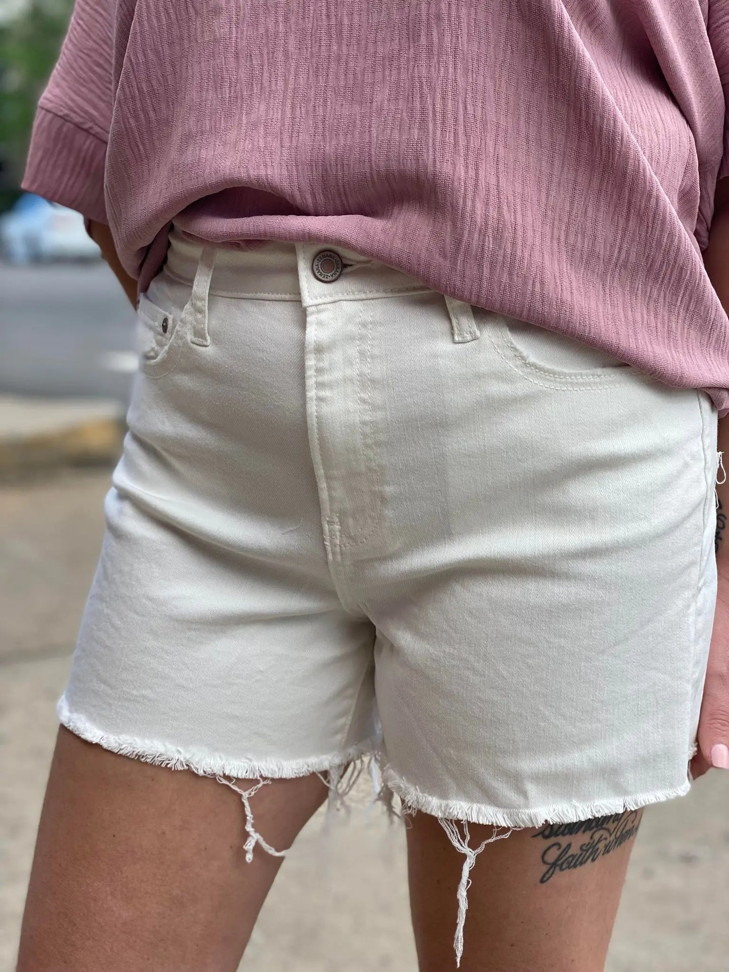 ZENANA RAW HEM WHITE DENIM SHORTS