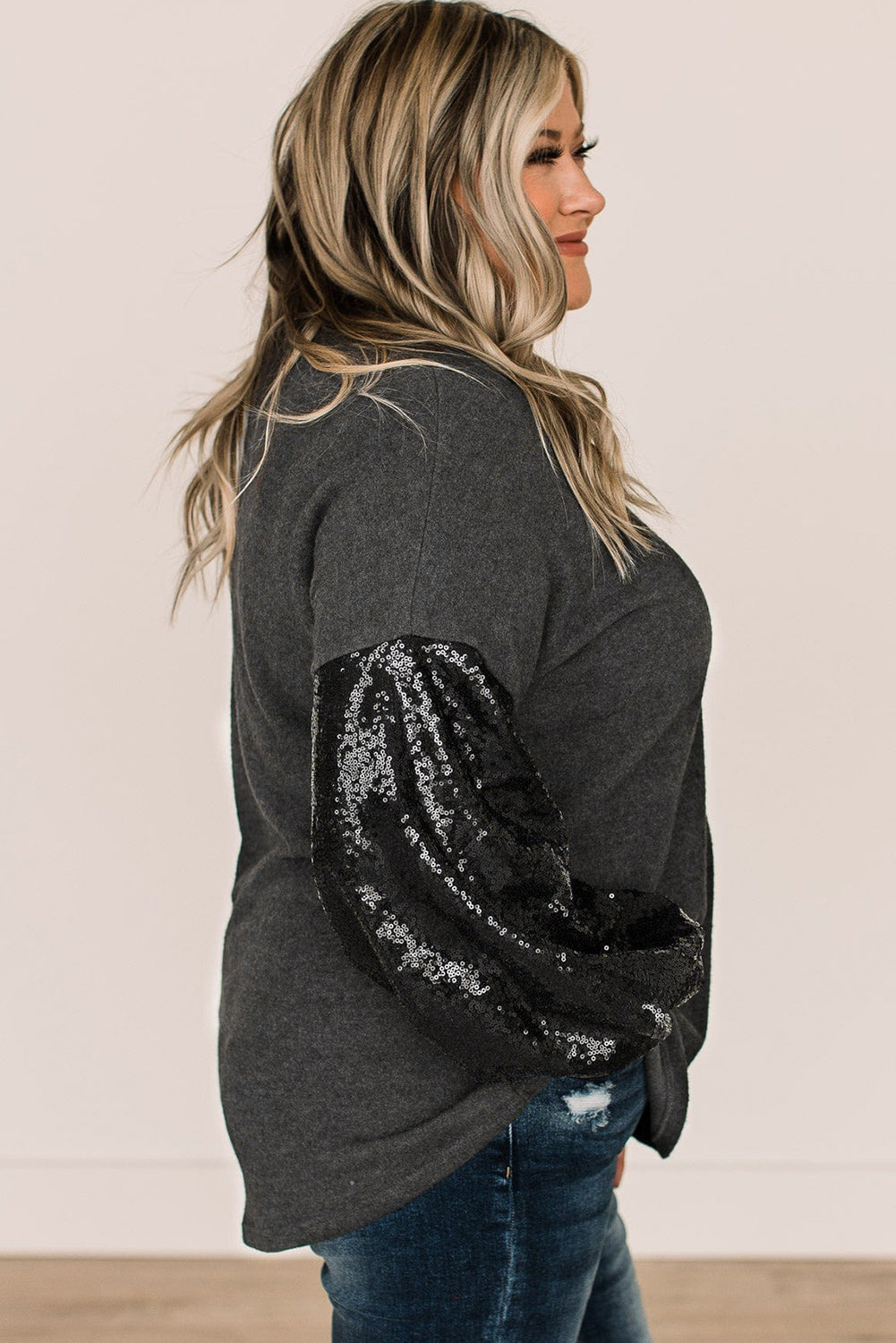 Wholesale Black Plus Size Sequin Bubble Sleeve V Neck Knit Top - Eloy Royal