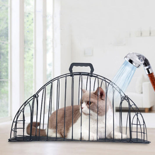 Cats Use A Bath And Transport Cage To Prevent Scratching - Eloy Royal