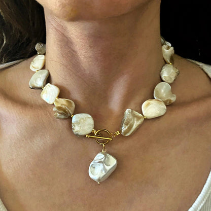 Women's Fashion Irregular Shell Necklace