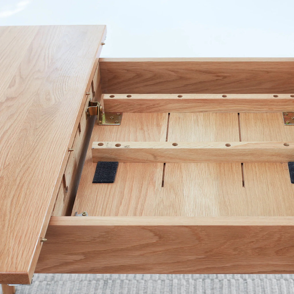 Natural Solid Oak Round Corner Diagonal Leg Telescopic Dining Table for 6-8 People, Light Oak, Solid Wood, 1.2-1.6m - Eloy Royal