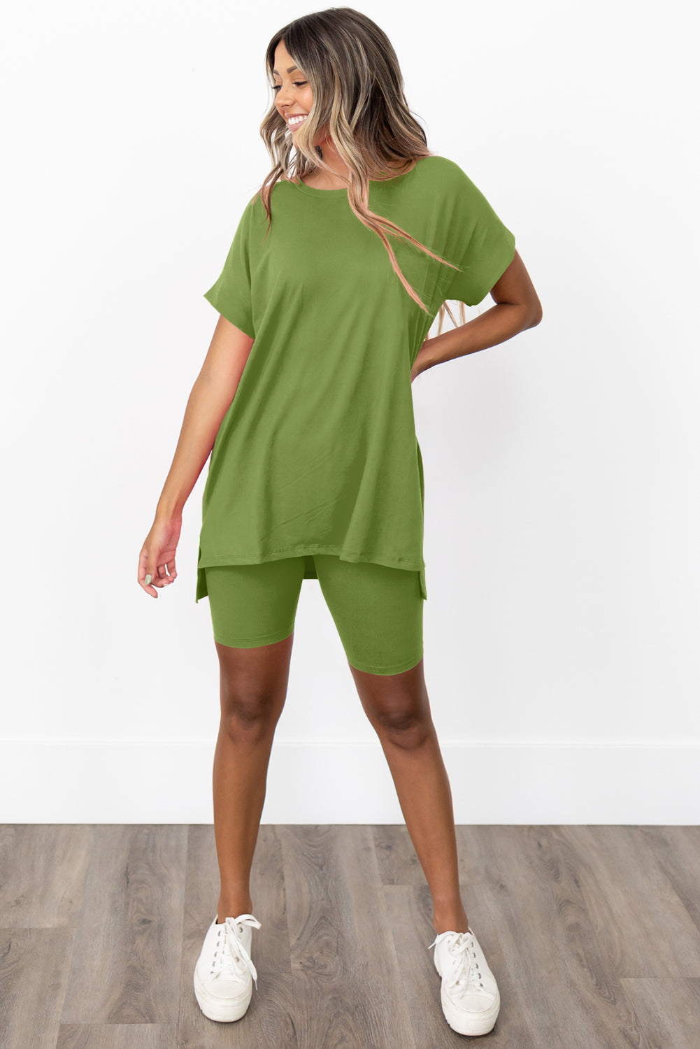 Spinach Green Solid Split Hem Tunic Tee and Tight Shorts Set - Eloy Royal