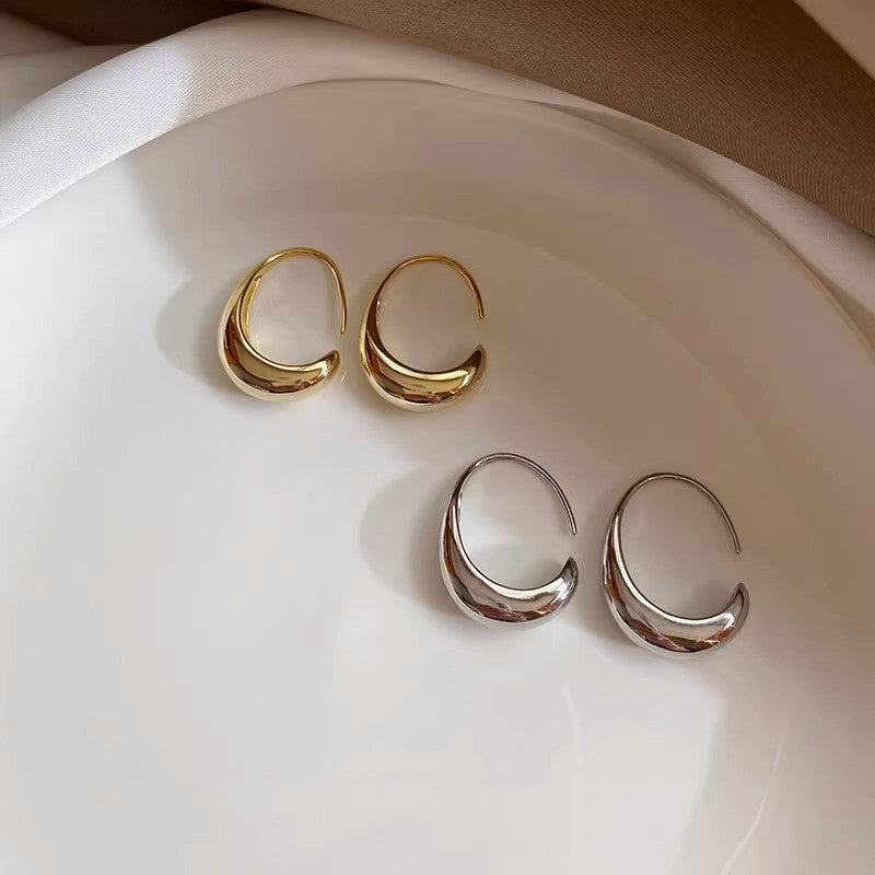 Women's Fashion Geometry Pattern Metal C- Ring Earrings