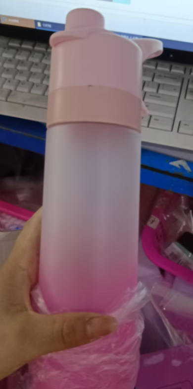 Spray Water Bottle For Girls Outdoor Sport Fitness Water Cup Large Capacity Spray Bottle Drinkware Travel Bottles Kitchen Gadgets - Eloy Royal