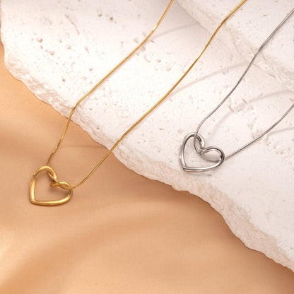 Fashion Jewelry Tainless Steel Twist Hollow Heart Pendant Necklace For Women Spicy Girls Simple Clavicle Chain Jewelry Gift