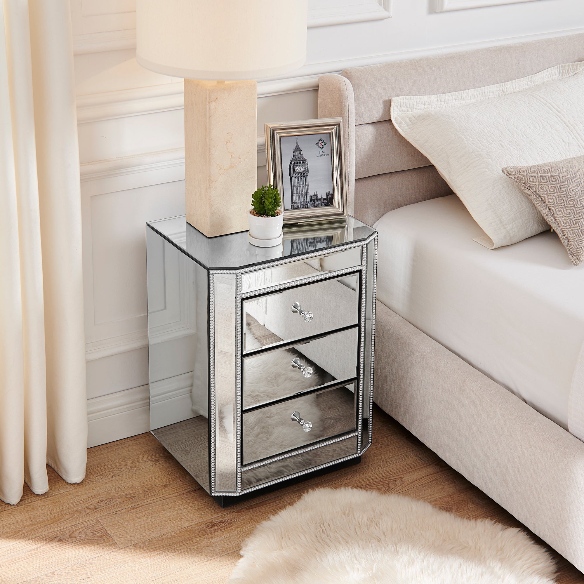 3-Drawer Mirrored Nightstand Bedside Table, Modern End Side Table, Mirrored Nightstand, Mirrored Side Table for Living Room, Bedroom, Entryway 17.7'W x 13.8'D x 23.6'H