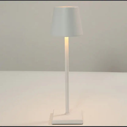 Vintage Aluminum LED Desk Lamp - Eloy Royal