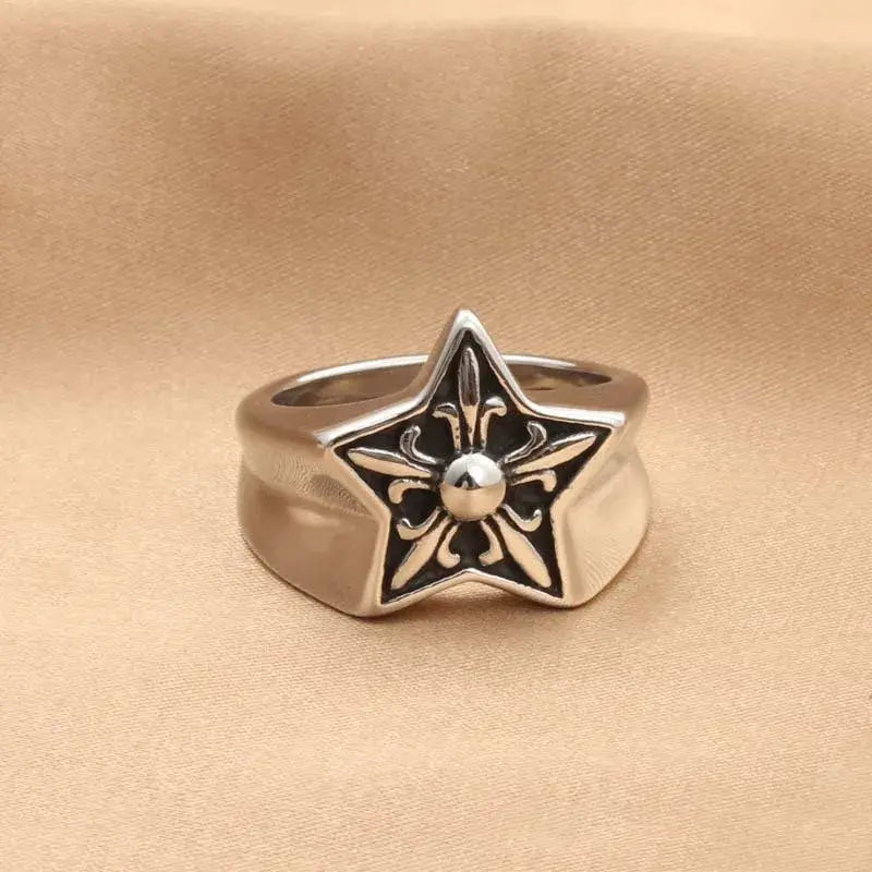 Five-pointed Star Ring - Eloy Royal