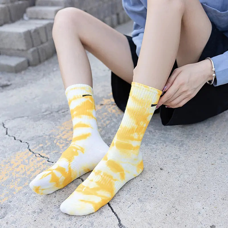 Women Tie-dye Middle Tube Socks - Eloy Royal